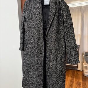 Abercrombie & Fitch Black and White Herringbone Coat